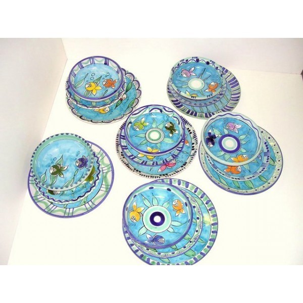 Set of dishes